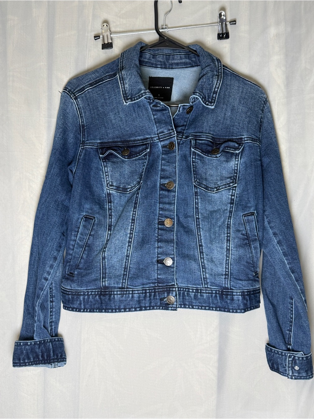 Celebrity Pink "The Beauty" Medium Wash Denim Jacket - Small - excellent
